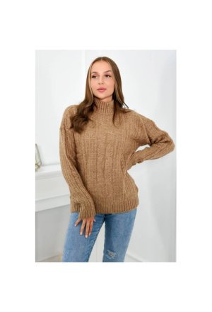 Sweter z półgolfem camelowy